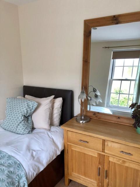 Castle View Place room 6